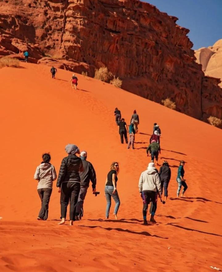 Saleem With Jeep Tour Apartment Wadi Rum Exterior foto