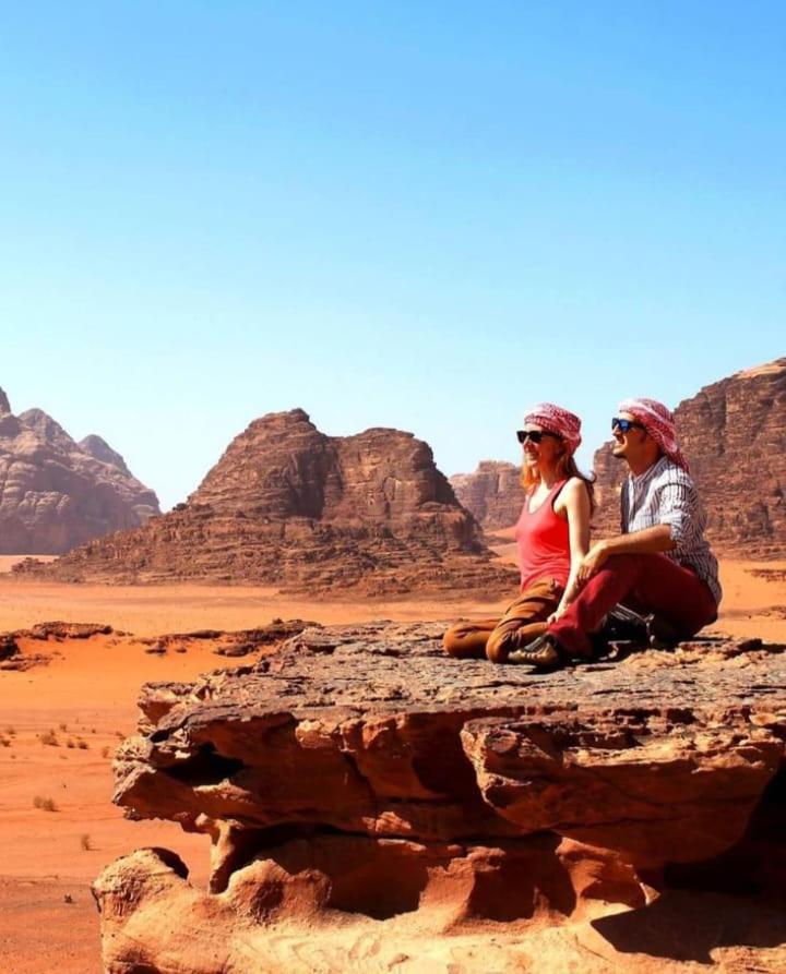 Saleem With Jeep Tour Apartment Wadi Rum Exterior foto