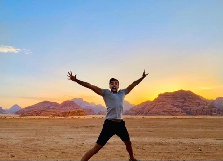 Saleem With Jeep Tour Apartment Wadi Rum Exterior foto